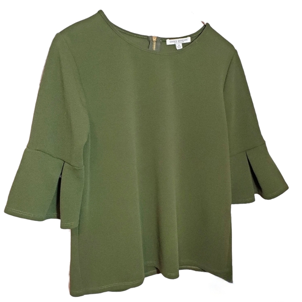 3 for $25 🫒 Green Top with Bell Sleeves
